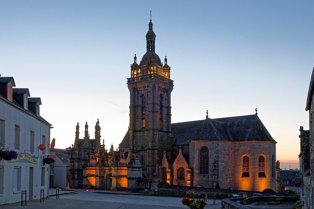 France, Finistere, stop on the Way of St James, St Thegonnec, parish enclosure, the church