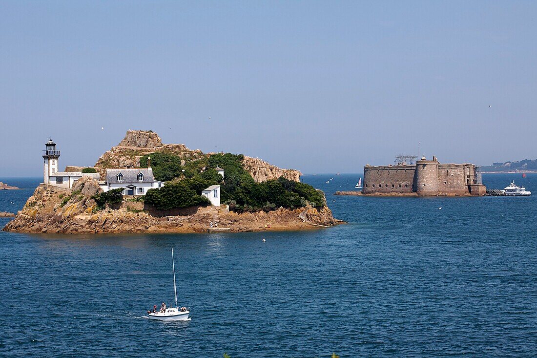France, Finistere, Morlaix bay, Carantec, Louet island and Taureau castle built by Vauban