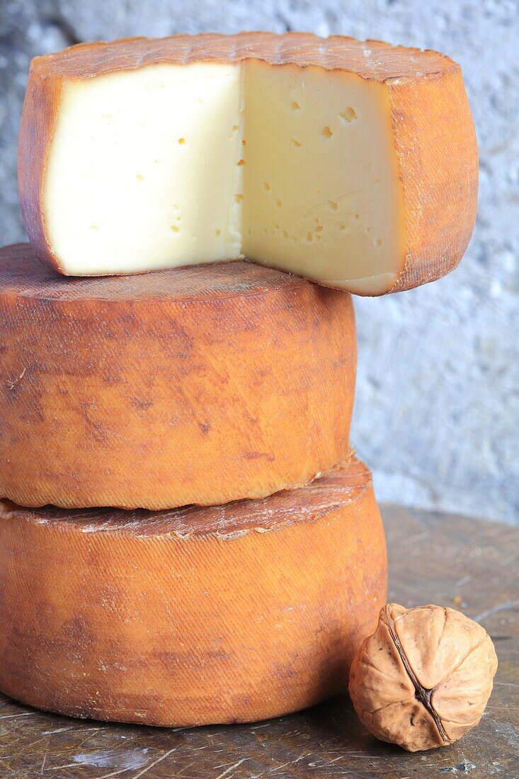 France, Dordogne, Perigord, echourgnac, Travers echourgnac cow's cheese refined by hand with walnut liqueur by the Trappist nuns of the Notre Dame de Bonne Esperance abbey