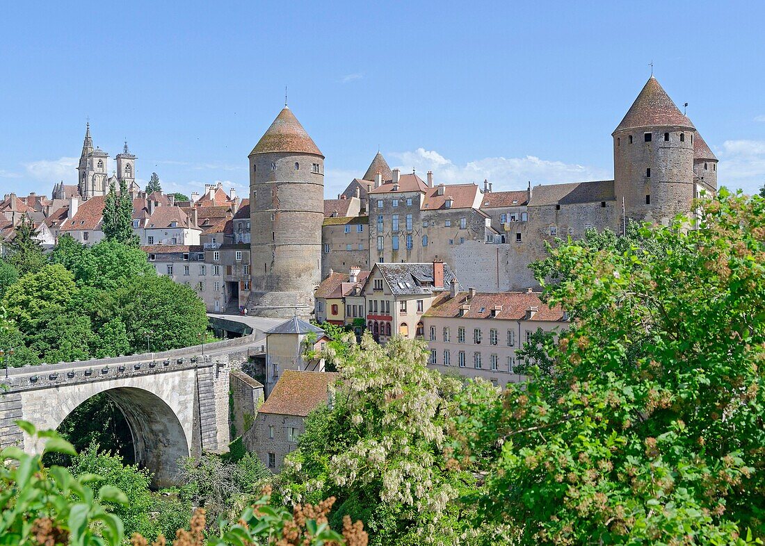 France, Cote d'Or, Semur en Auxois, medieval town