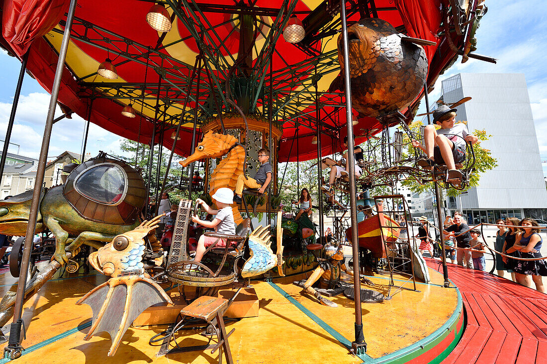 Frankreich, Loire Atlantique, Nantes, Ile de Nantes, Les Machines de l'Ile (die Maschinen der Insel) in den Lagerhallen der ehemaligen Werften, künstlerisches Projekt von Francois Delaroziere und Pierre Orefice, Manege Andrea