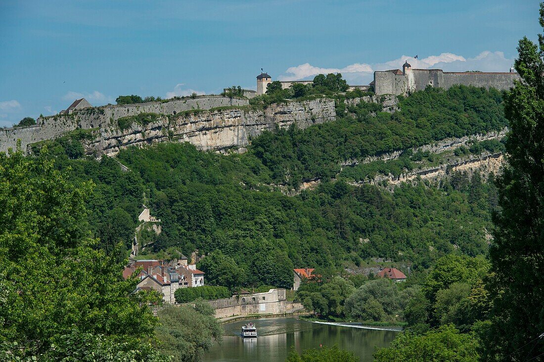 Frankreich, Doubs, Besancon, die Schleuse Tarragnoz am Fuße der Zitadelle von Vauban