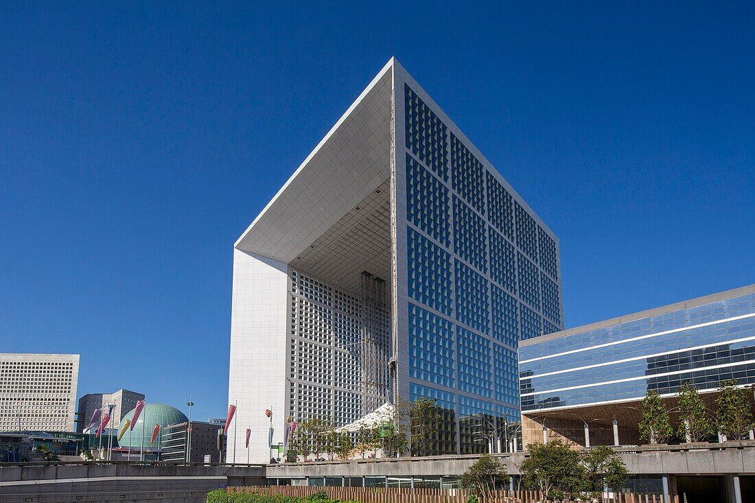 Frankreich, Hauts de Seine, La Defense, la Grande Arche (Großer Bogen) des Architekten Otto von Spreckelsen