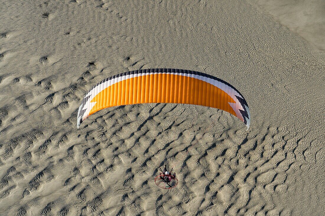 France, Pas de Calais, Ambleteuse, paramotor flight (aerial view)