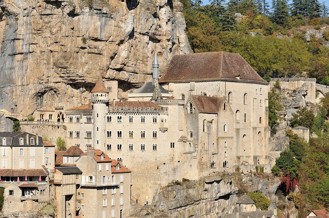 France, Lot, Haut Quercy, Rocamadour, medieval religious city with its sanctuaries and step of the road to Santiago de Compostela, he Grand Stairs of pilgrims below