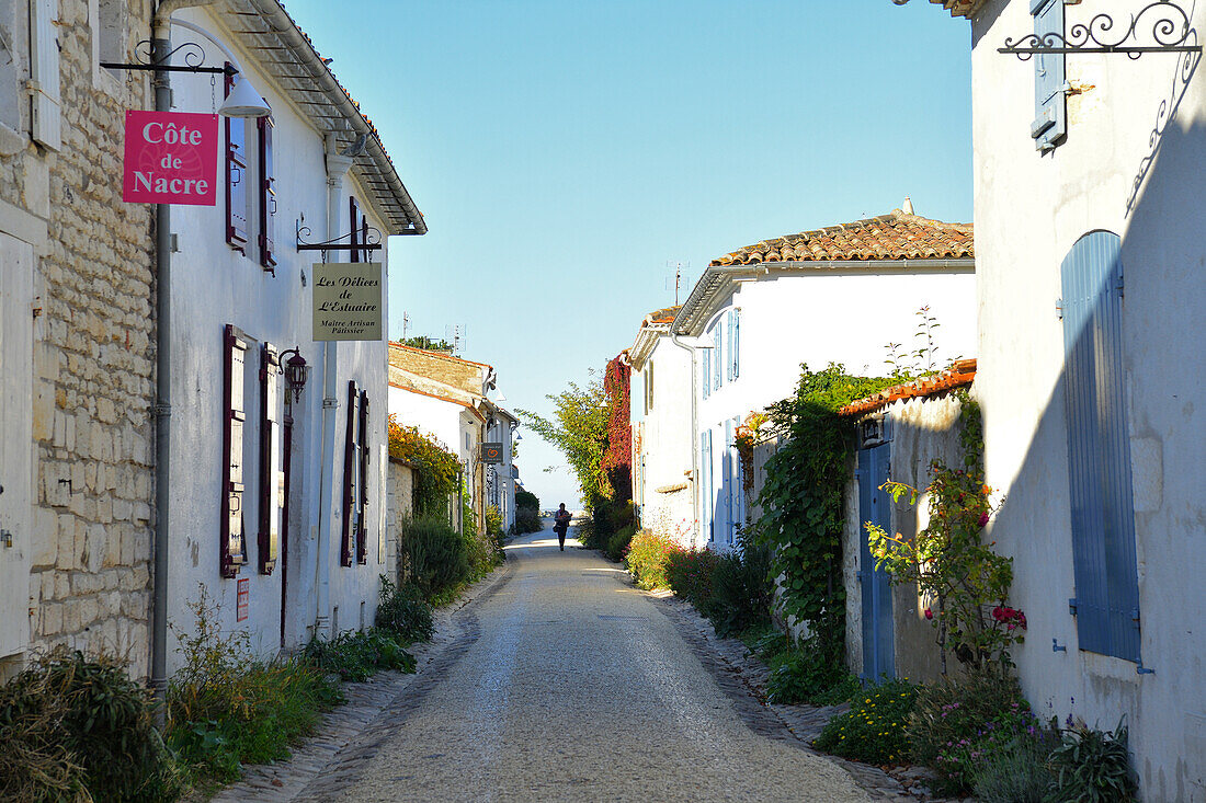 Frankreich, Charente Maritime, Mündung der Gironde, Saintonge, Talmont sur Gironde, Beschriftung Les Plus Beaux Villages de France (Die schönsten Dörfer Frankreichs)