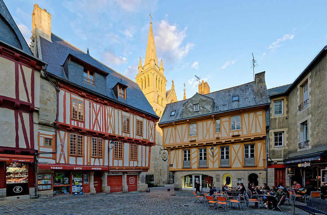 France, Morbihan, Gulf of Morbihan, Vannes, the medieval old town, timbered houses on Henri the fourth square and Saint Pierre Cathedral