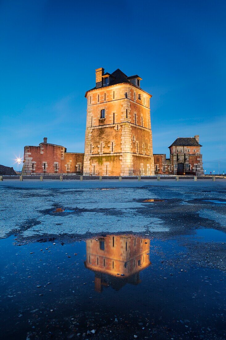 France, Finistere, Regional Natural Armoric Park, Camaret sur Mer, The vauban Tower, listed as Historical monument