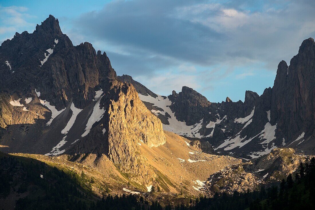 Frankreich, Hautes Alpes, Nevache, La Claree Tal, die Gipfel des Massivs der Tête Noire (2922m)