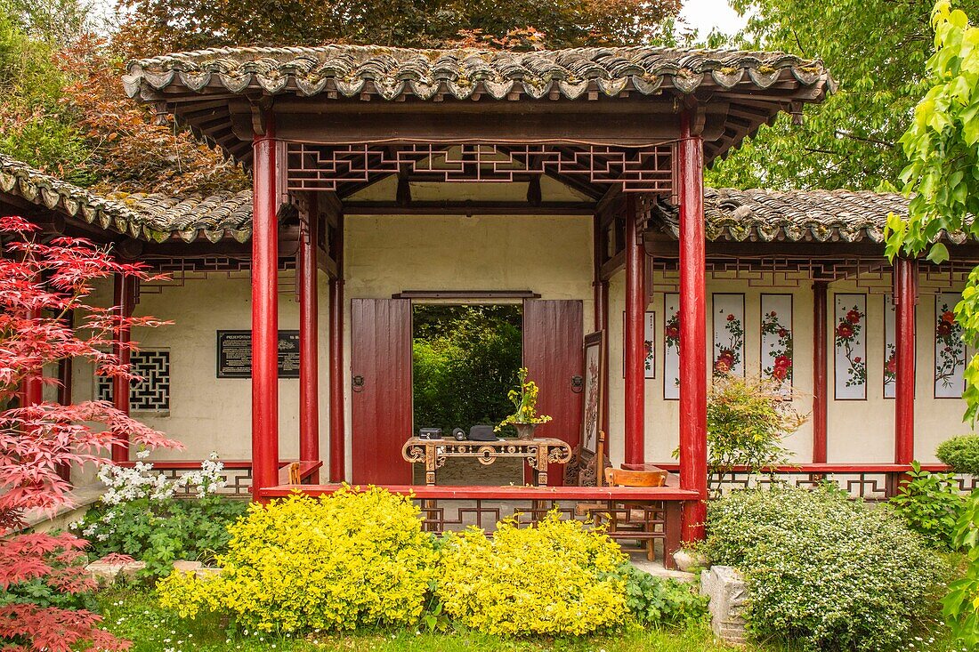 France, Yvelines, Saint Remy l'Honore, Yili garden, first chinese garden in France