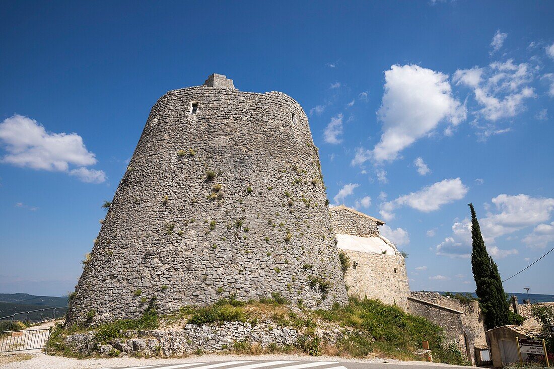 France, Alpes de Haute Provence, Simiane la Rotonde, castle and its Rotonde of 12th century