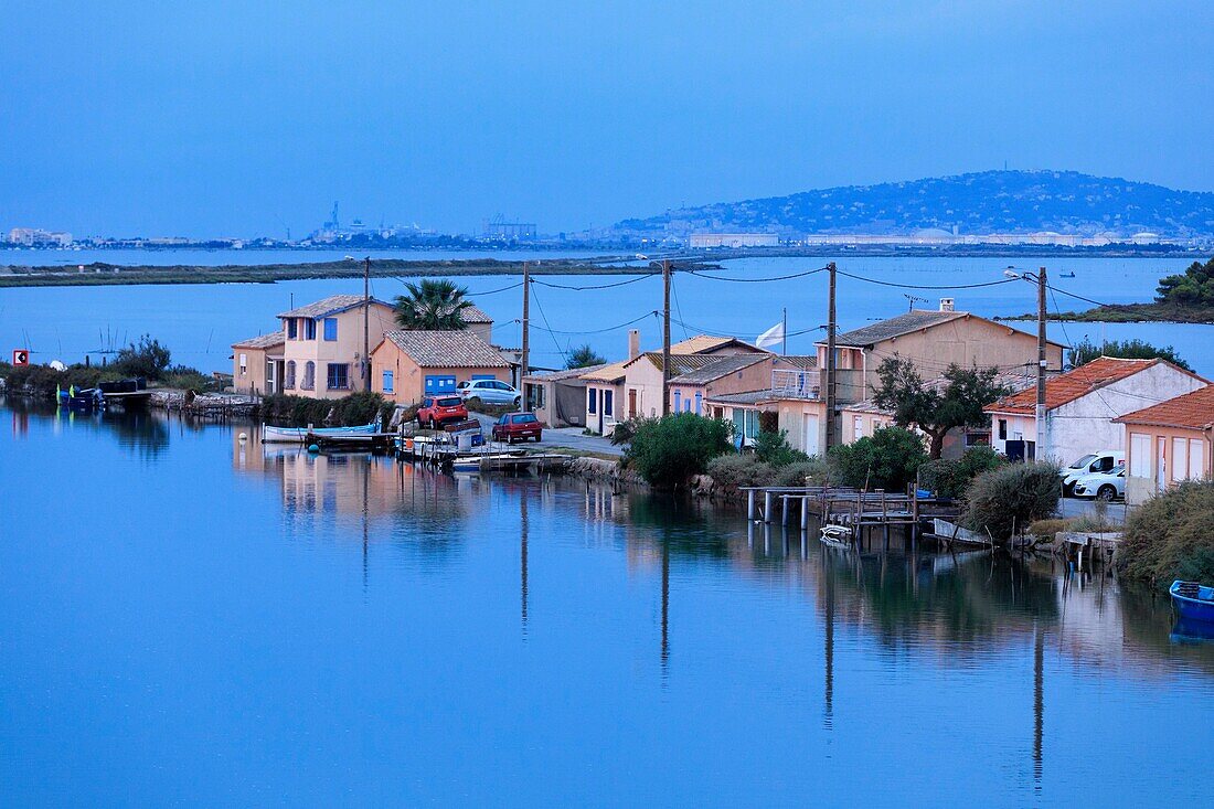 France, Herault, Vic La Gardiole, Les Aresquiers, former canal of Pierre, Canal du Rhone at Sete, cabins of Aresquiers