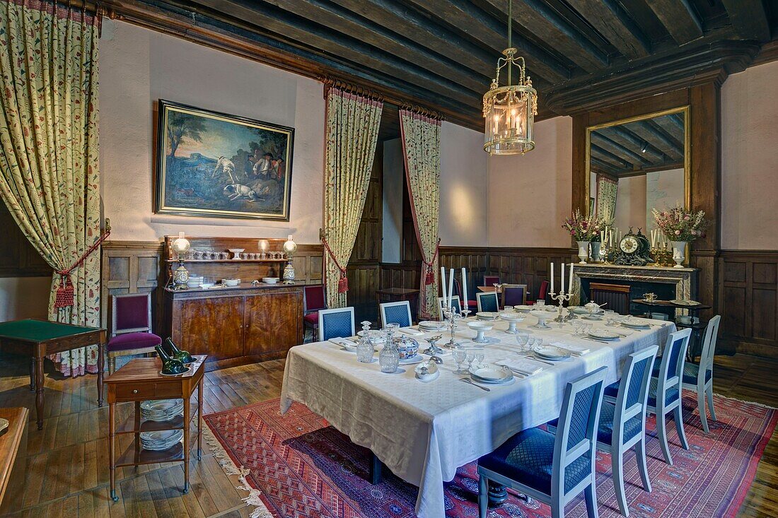 France, Indre et Loire, Loire valley listed as World Heritage by UNESCO, castle of Azay le Rideau, the dining room