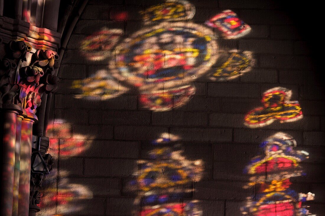 France, Haut Rhin, Mulhouse, Place de la Reunion, Saint Etienne Templedated middle19th century mur, pillar, reflection of stained glass