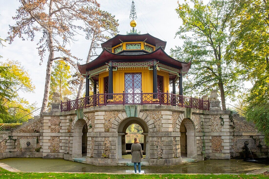 France, Val d'Oise, L'Isle Adam, the Chinese pavilion