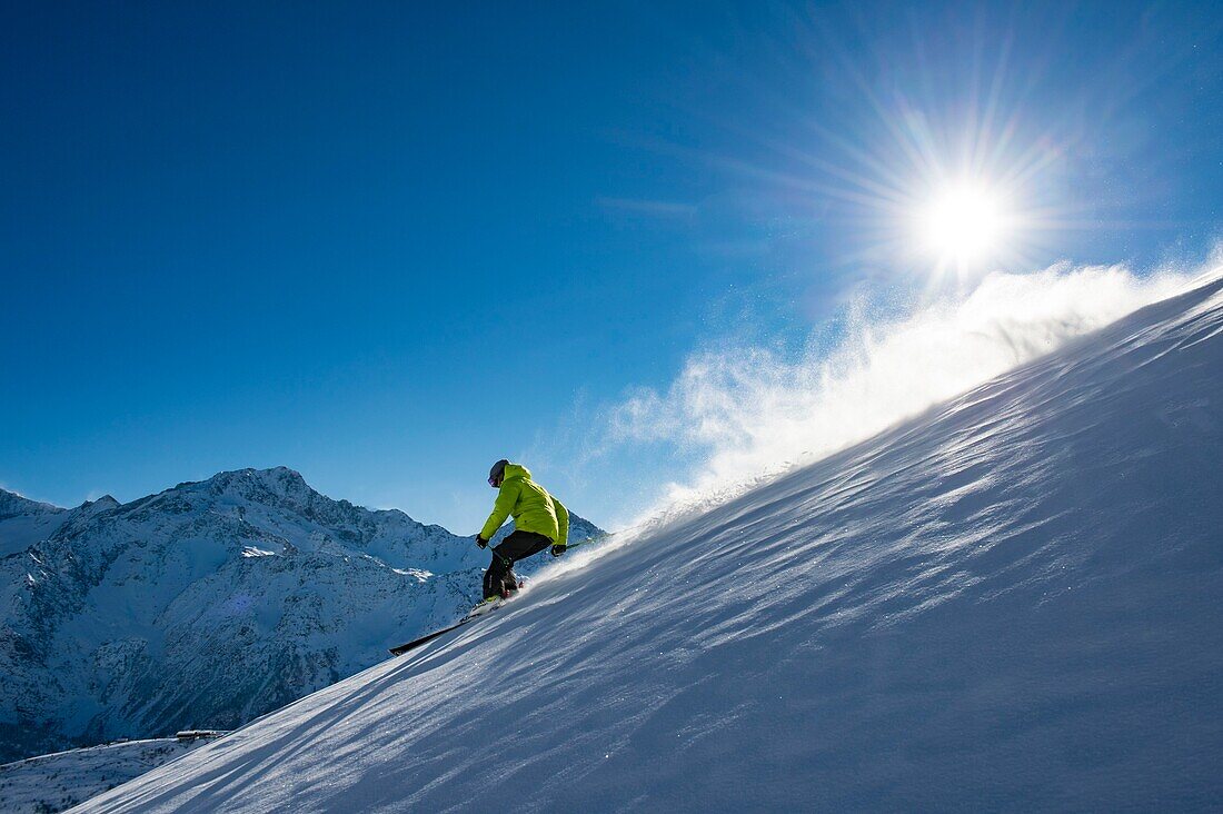 Frankreich, Haute Savoie, Massiv des Mont Blanc, die Contamines Montjoie, das Skifahren abseits der Pisten in Anführungszeichen neben den Skipisten
