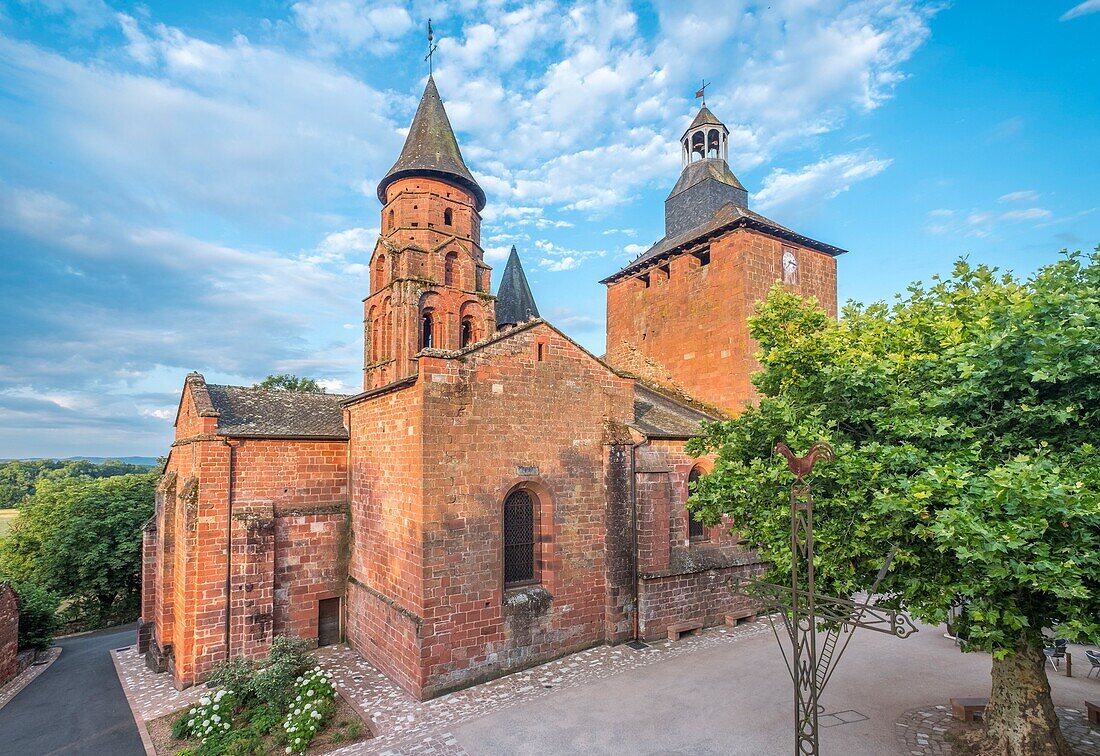 France, Correze, Dordogne Valley, Collonges la Rouge, labelled Les Plus Beaux Villages de France (The Most Beautiful Villages of France), village built in red sandstone, Saint Pierre church