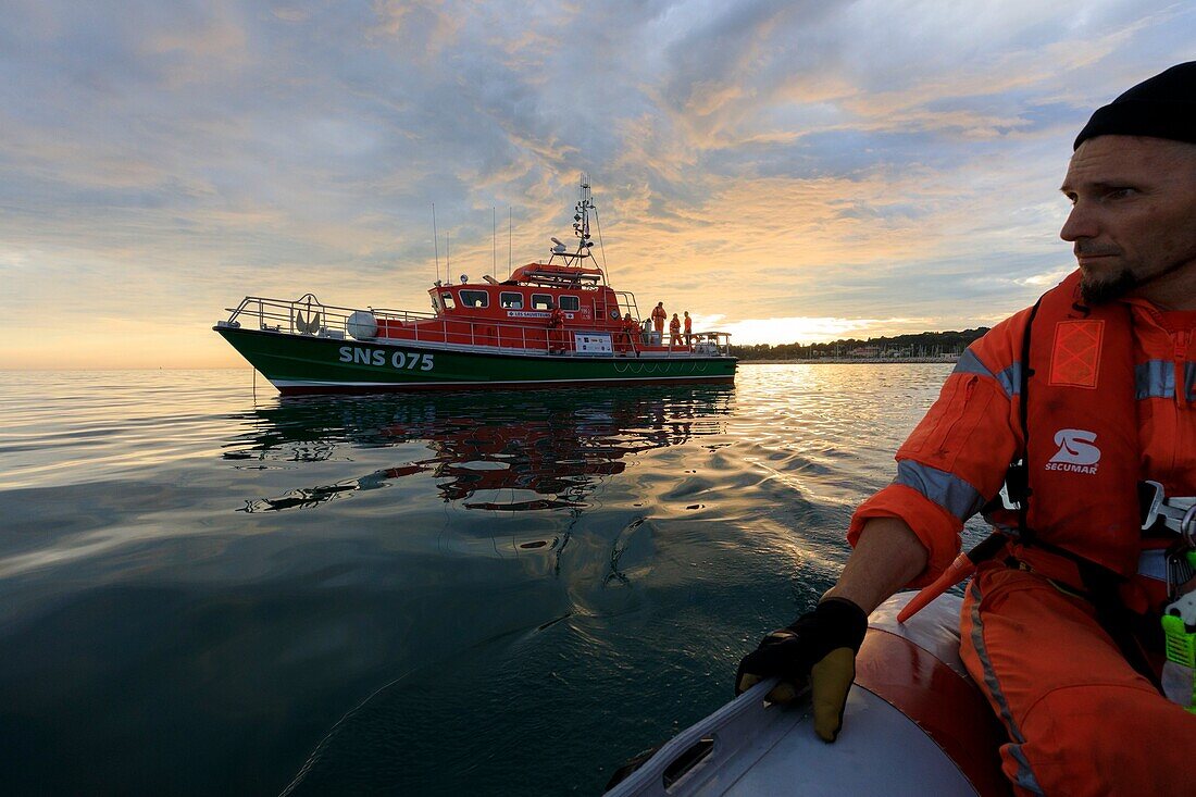 France, Bouches du Rhone, La Ciotat, sea rescuers SNSM, rescue exercise