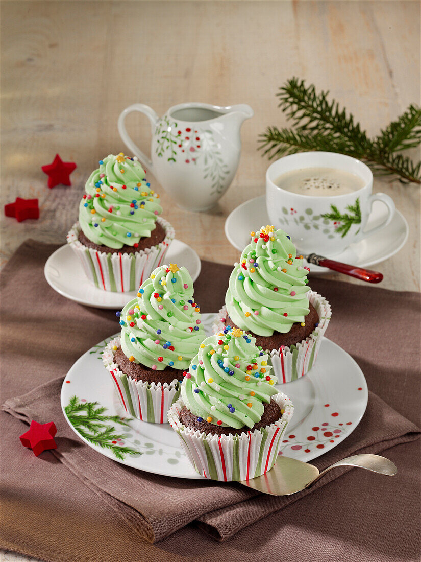 Christmas tree cupcakes