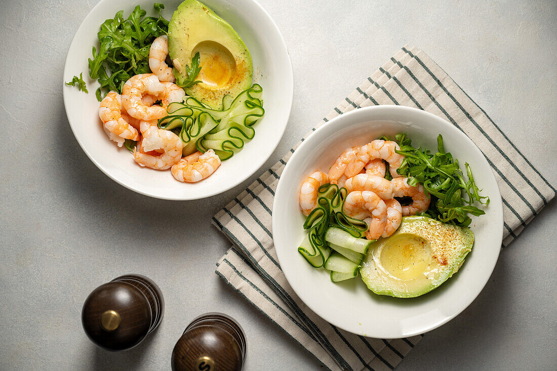 Garnelen-Avocado-Salat-Bowl