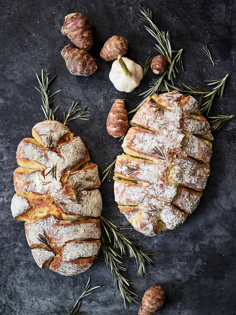 Jerusalem artichoke and garlic pull-apart bread