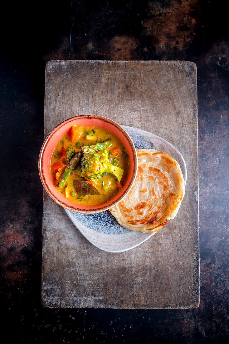 Subz Nariyal Korma Paratha, Indian vegetable curry