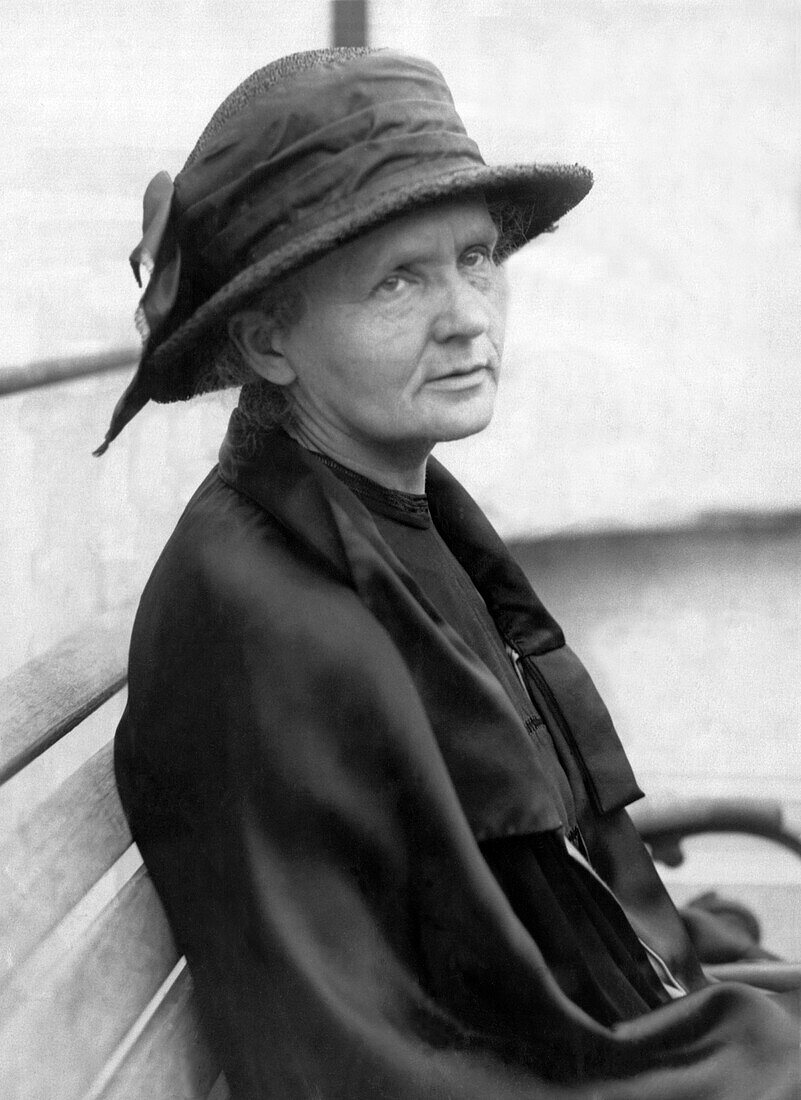 Marie Curie, Polish-French physicist