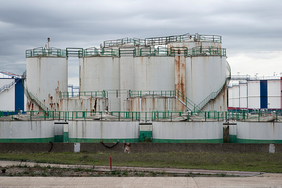 Oil storage depot