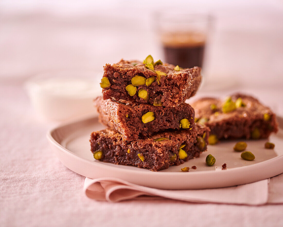 Brownies with pistachios