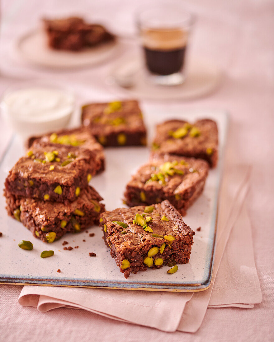 Brownies with pistachios