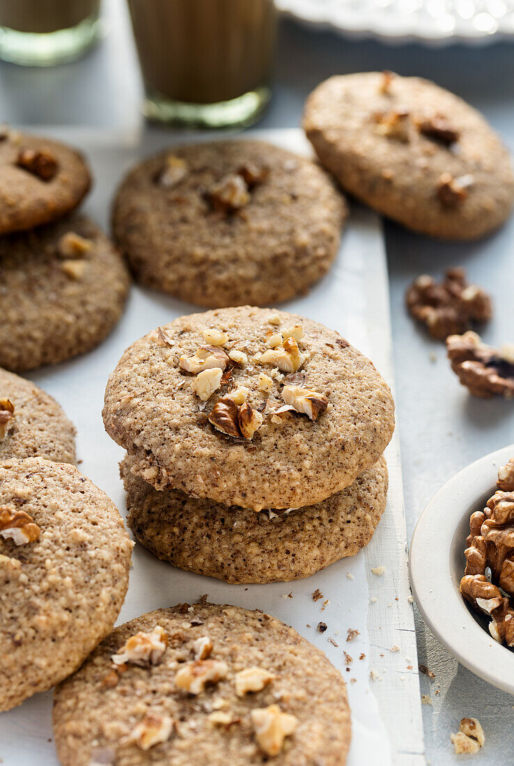 Persian walnut biscuits