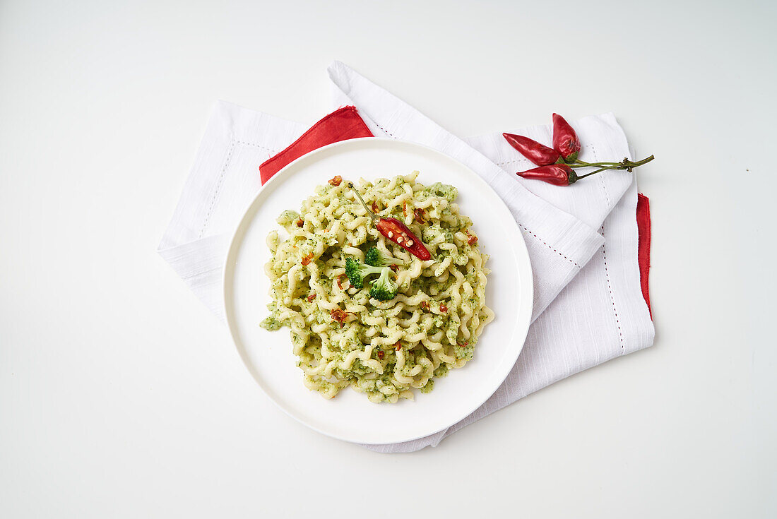 Fusilli with broccoli chilli cream