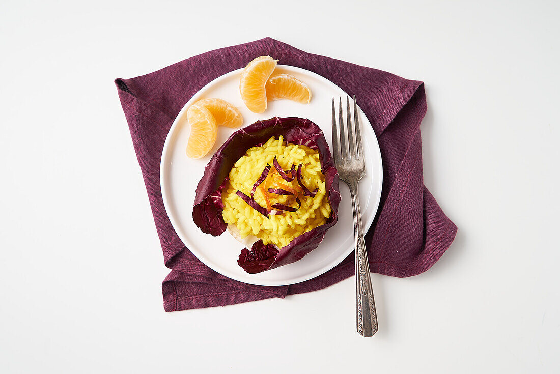 Saffron risotto with radicchio and clementines