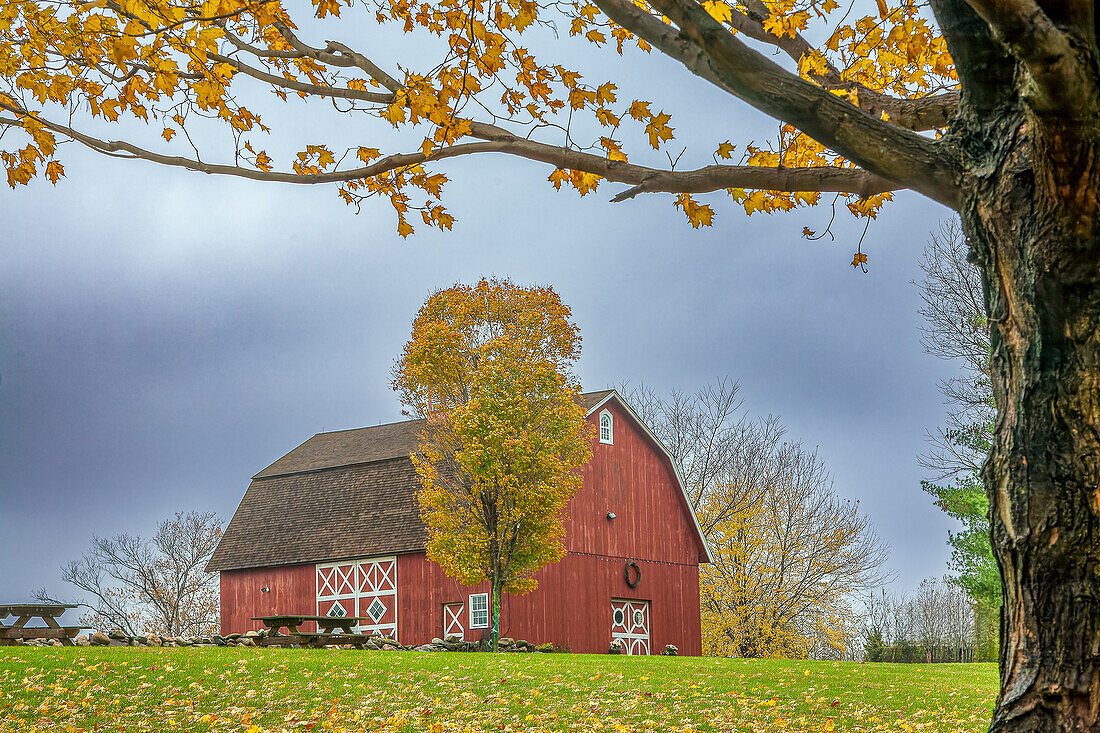 Old barn, Ambler Farm, Town of Wilton, CT, USA