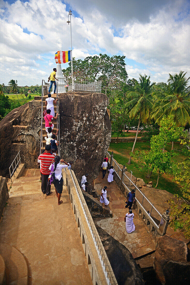 Isurumuniya, buddhistischer Tempel in der Nähe des Tissa Wewa (Tisa-Tank), Anuradhapura