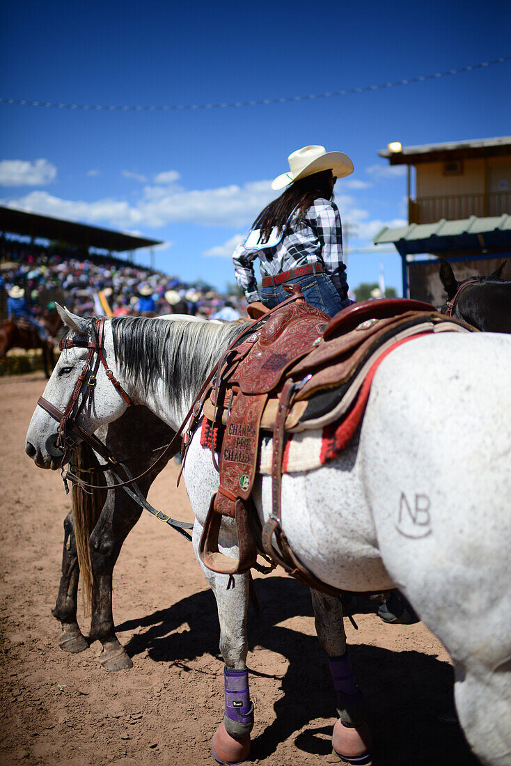 Navajo Nation Fair, eine weltbekannte Veranstaltung, die die Landwirtschaft, die Kunst und das Kunsthandwerk der Navajo vorstellt und durch kulturelle Unterhaltung das Erbe der Navajo fördert und bewahrt. Window Rock, Arizona