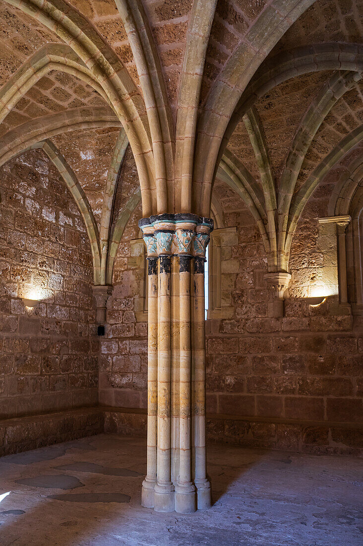 Monasterio de Piedra (Steinkloster), in einem Naturpark in Nuevalos, Zaragoza, Spanien