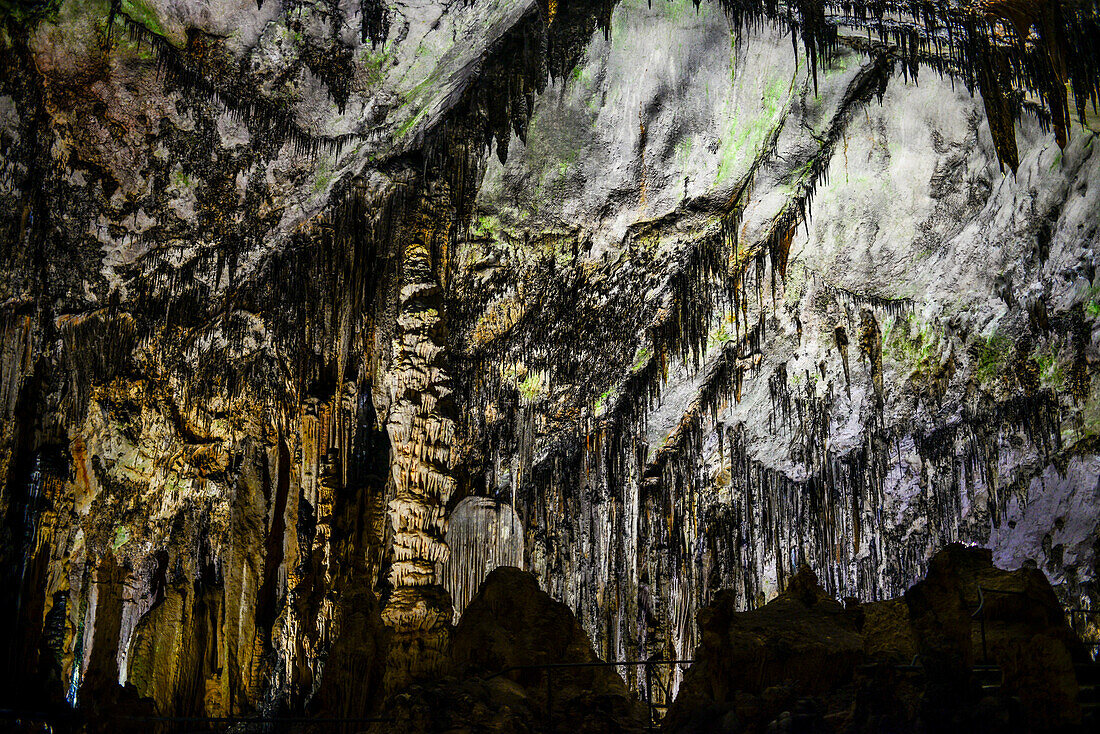 Höhlen der Kunst (Coves díArtr) in der Gemeinde Capdepera, im Nordosten der Insel Mallorca, Spanien