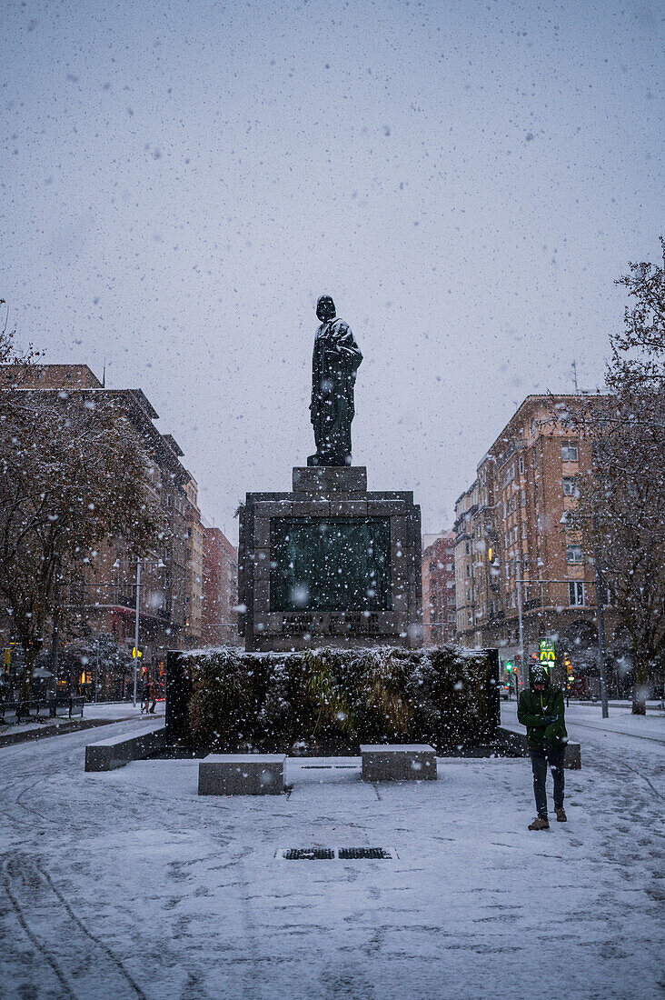 Zaragoza blanketed in snow by storm Juan