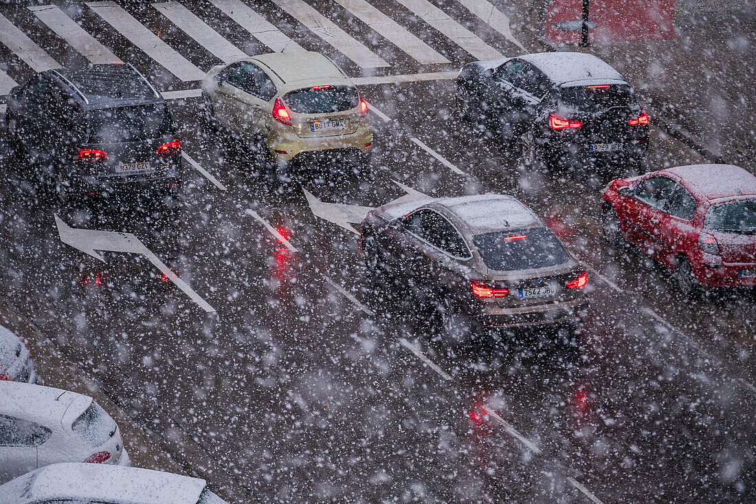 Zaragoza blanketed in snow by storm Juan