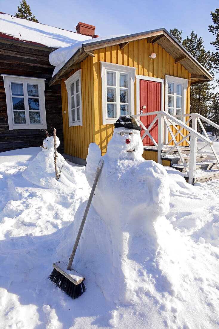 Traditionelle finnische Hütte im Kakslauttanen Arctic Resort