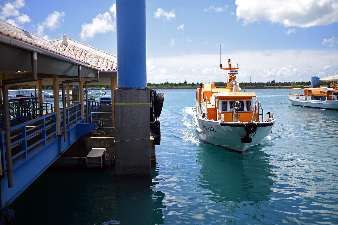 Hafen von Ishigaki, Okinawa, Japan