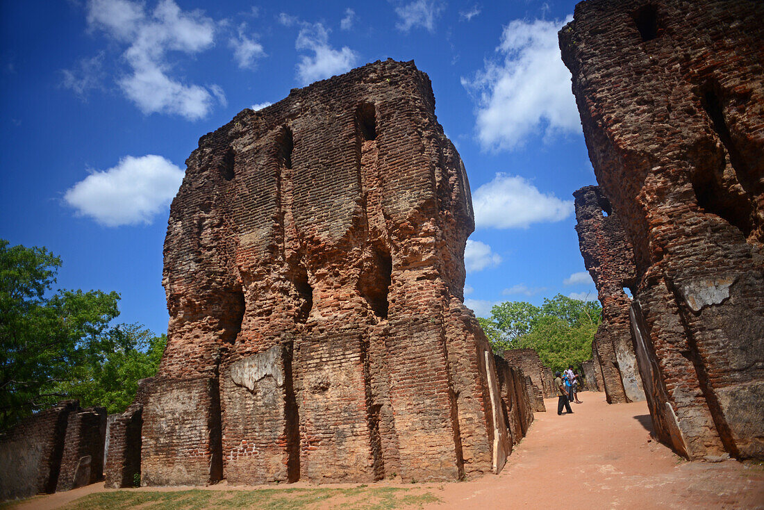 Ruinen des Königspalastes in der antiken Stadt Polonnaruwa, Sri Lanka