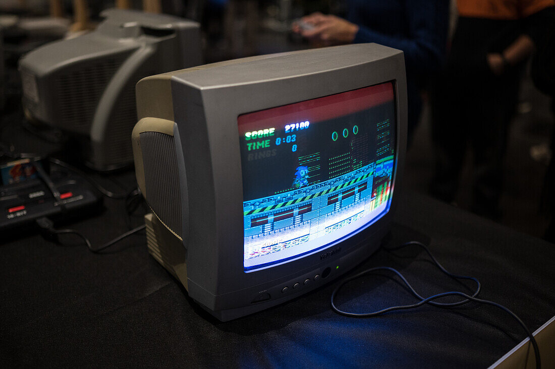 Retro Gamer 2023, an event where visitors can enjoy more than 100 original arcade machines emulating large arcades that transport you to the 80s, Zaragoza, Spain