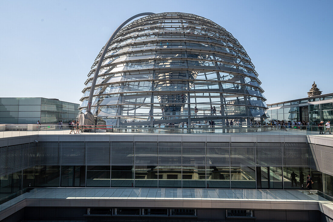 Reichstagsgebäude von außen in Berlin Deutschland