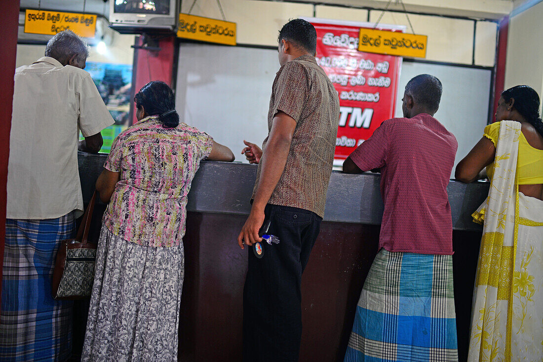 Innenansicht eines Bankbüros in Sri Lanka