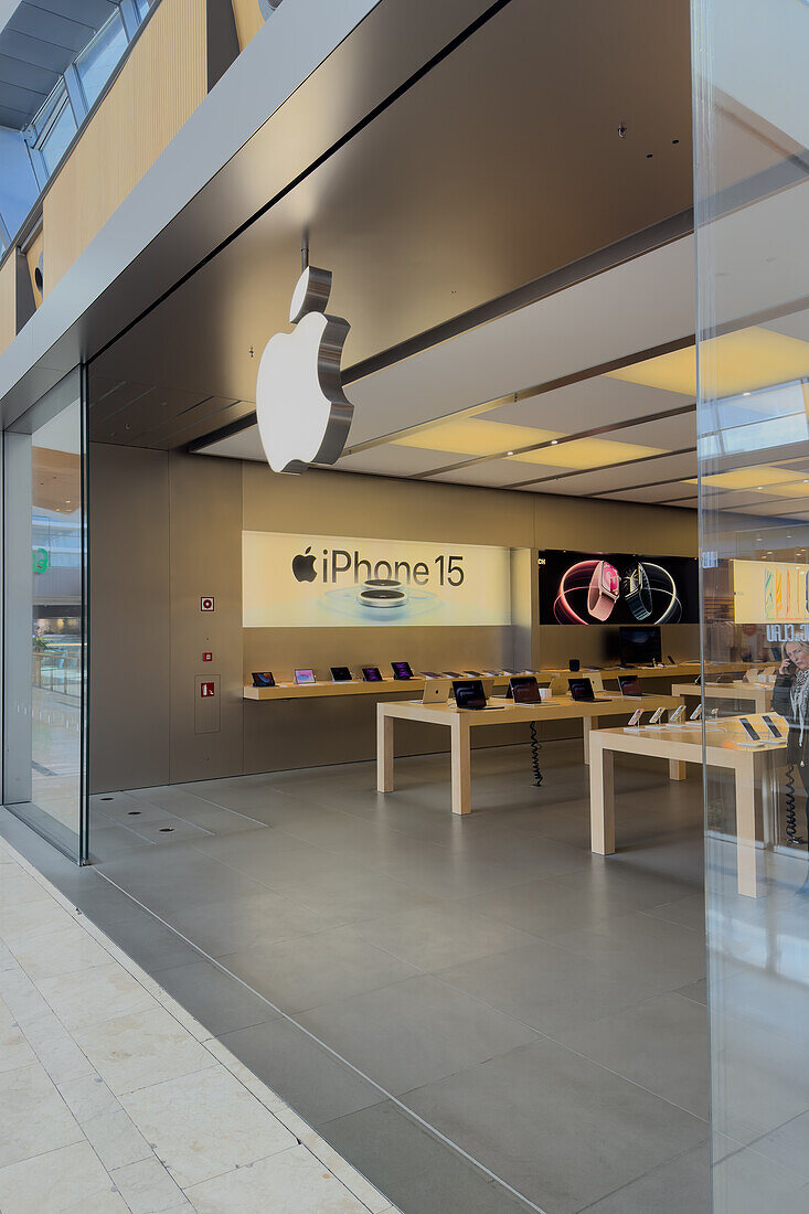 Apple Store im Einkaufszentrum Puerto Venecia, Zaragoza, Spanien