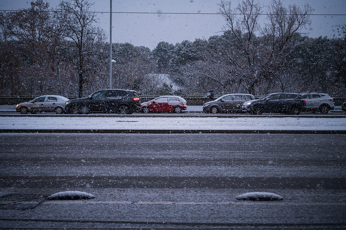 Zaragoza blanketed in snow by storm Juan