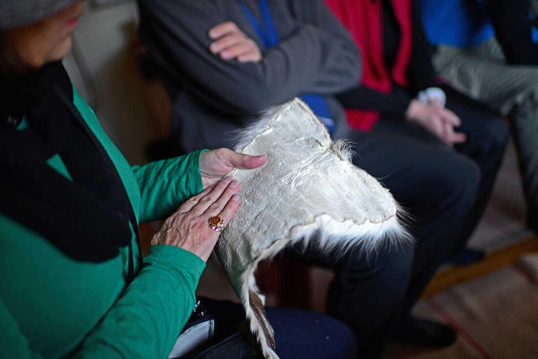 Traditional S?mi arts and crafts. Inside the home of Tuula Airamo, a S?mi descendant, and Reindeer farmer, by Muttus Lake. Inari, Lapland, Finland