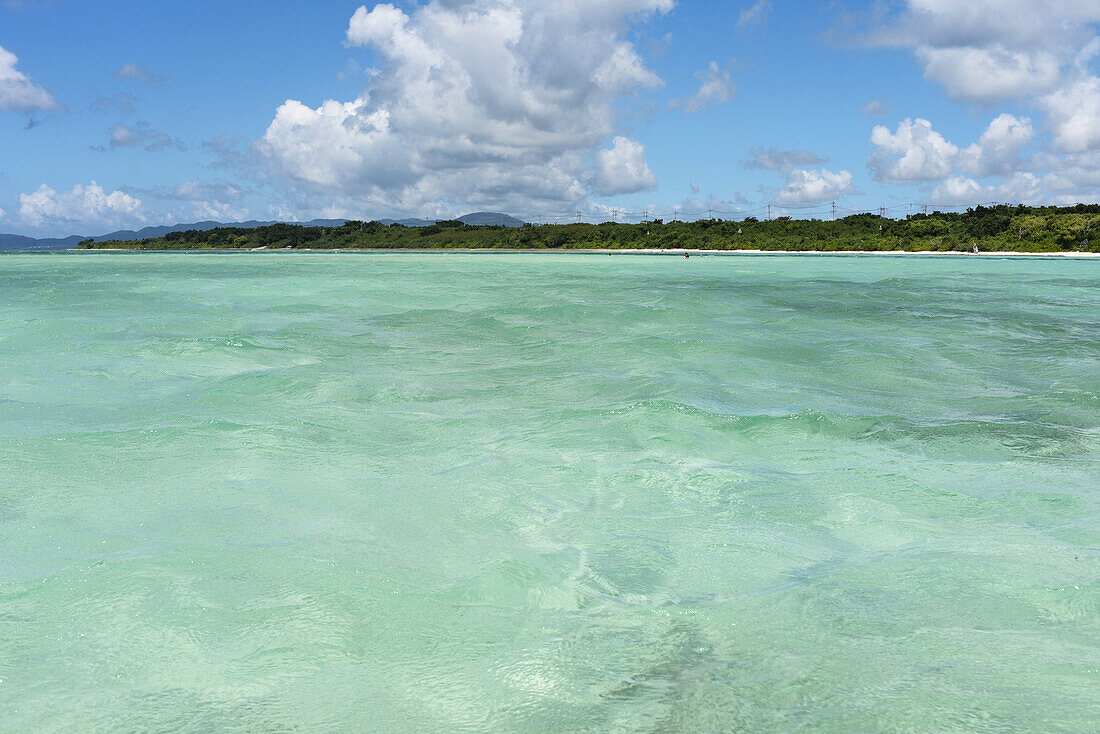 Kondoi-Strand auf der Insel Taketomi, Präfektur Okinawa, Japan